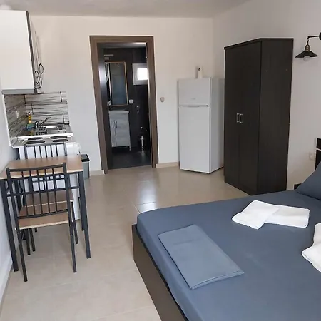 Summer Escape パラスポロス