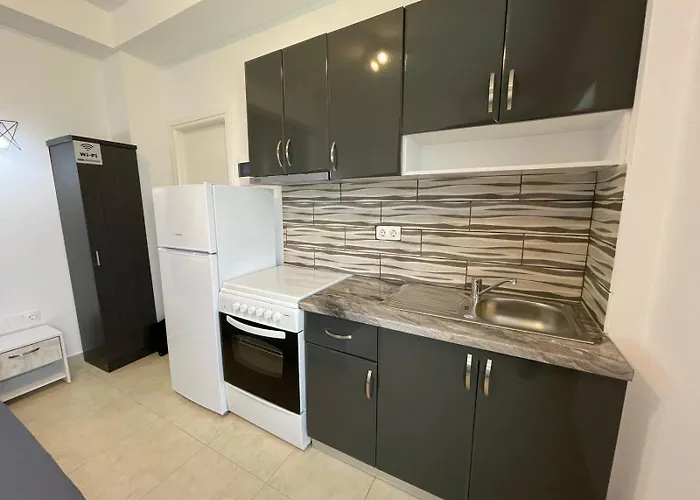 Summer Escape Parasporos